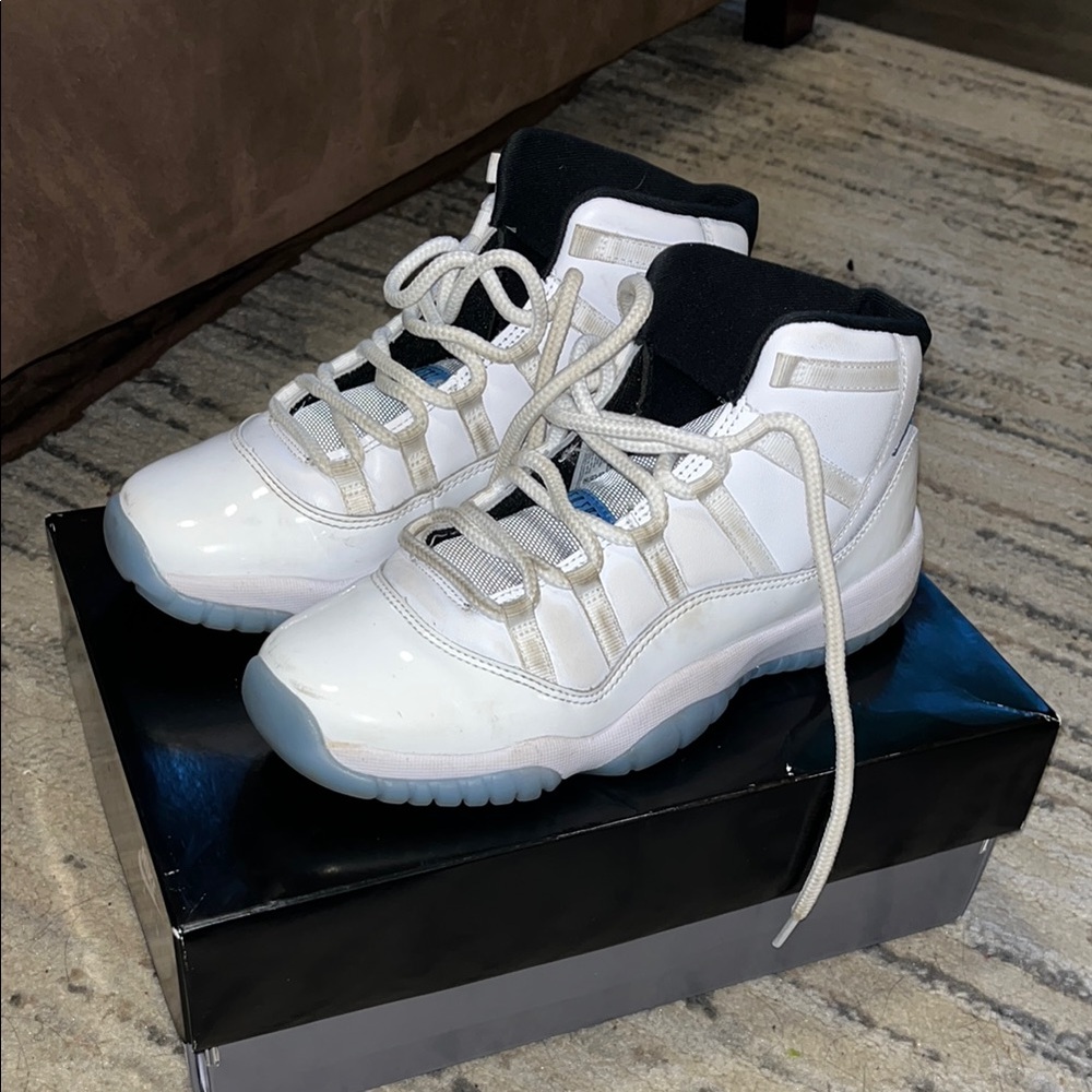 Retro 11s